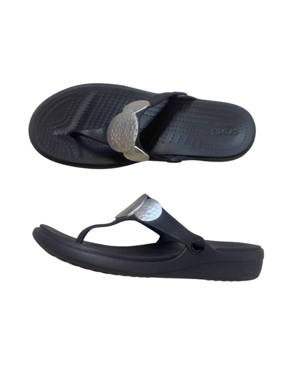 Crocs Sanrah hammered silver circle black flip flops women’s shoes size 9